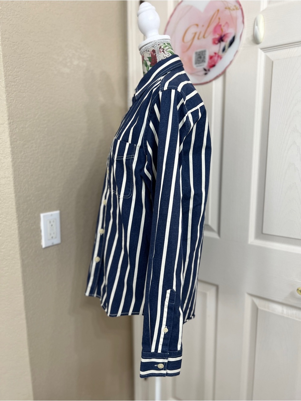 NWOT Zara Navy and White Vertical Stripe Men’s Button-Up Shirt 100% cotton - Picture 5 of 10